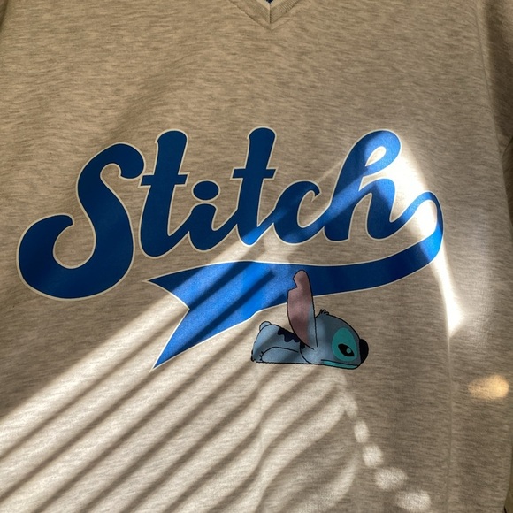 Disney Stitch Gray V neck pullover sweatshirt | Size 2/4 Small - Picture 4 of 9
